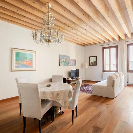 Appartement Calle Teatro Vecchio -