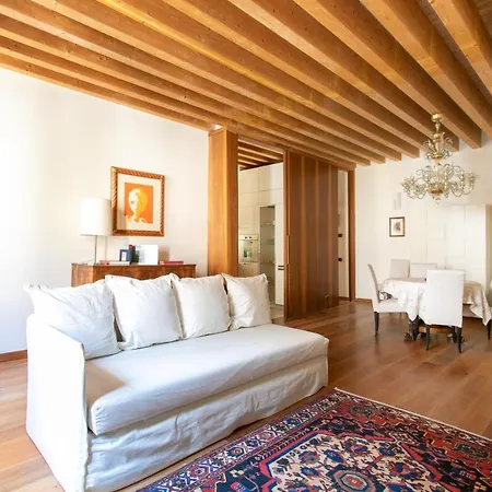 Calle Teatro Vecchio - Apartment
